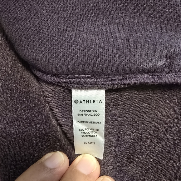 Women's Athleta cozy Karma Asymmetrical pullover sweatshirt/ sweater Sz L - Picture 14 of 16